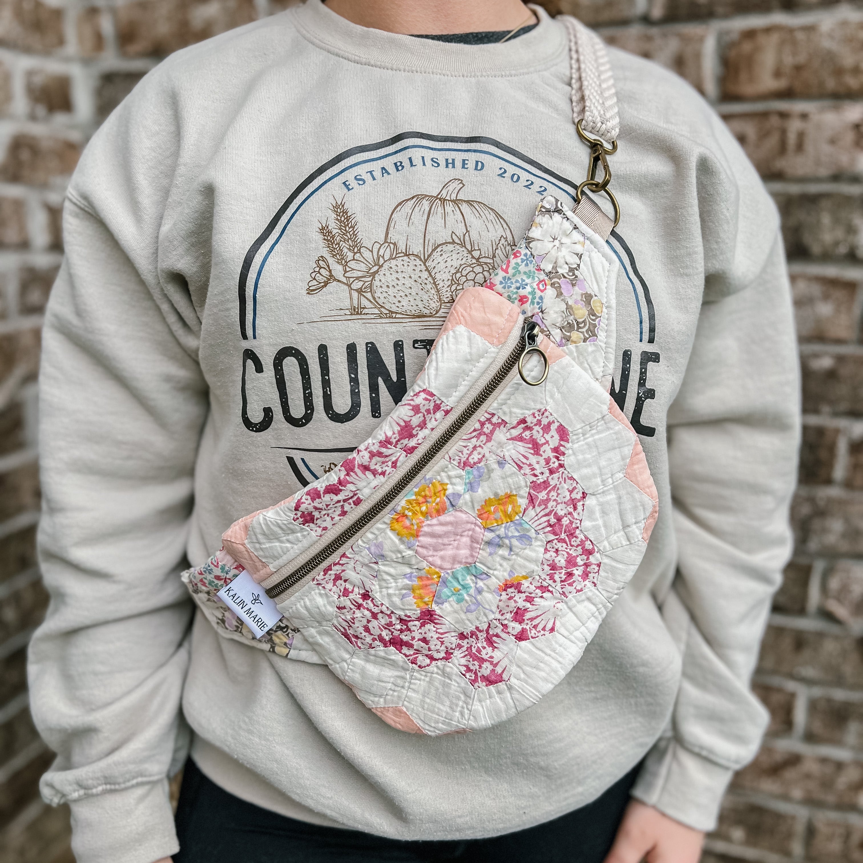 LE Vintage Quilt Fanny Pack/Sling