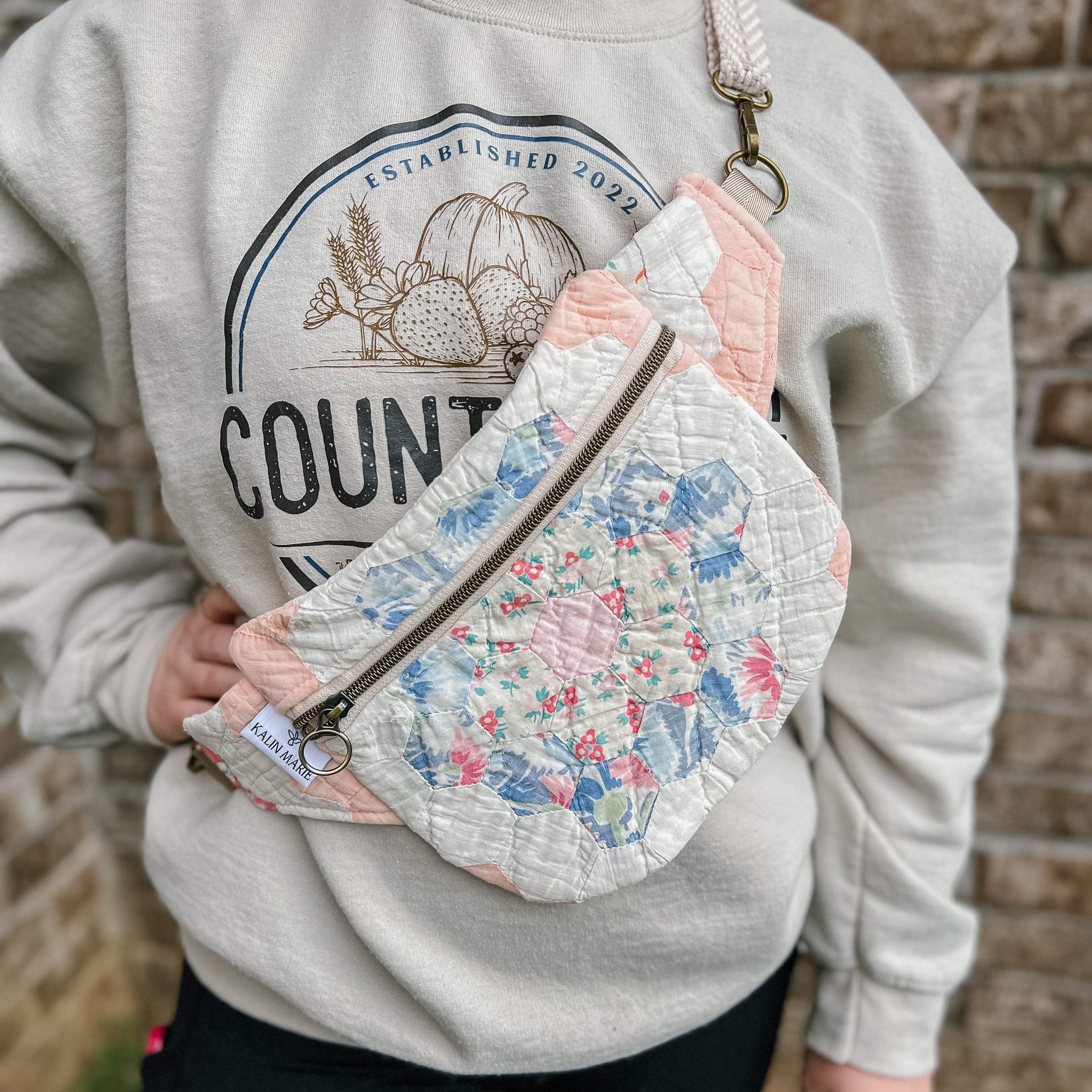 LE Vintage Quilt Fanny Pack/Sling