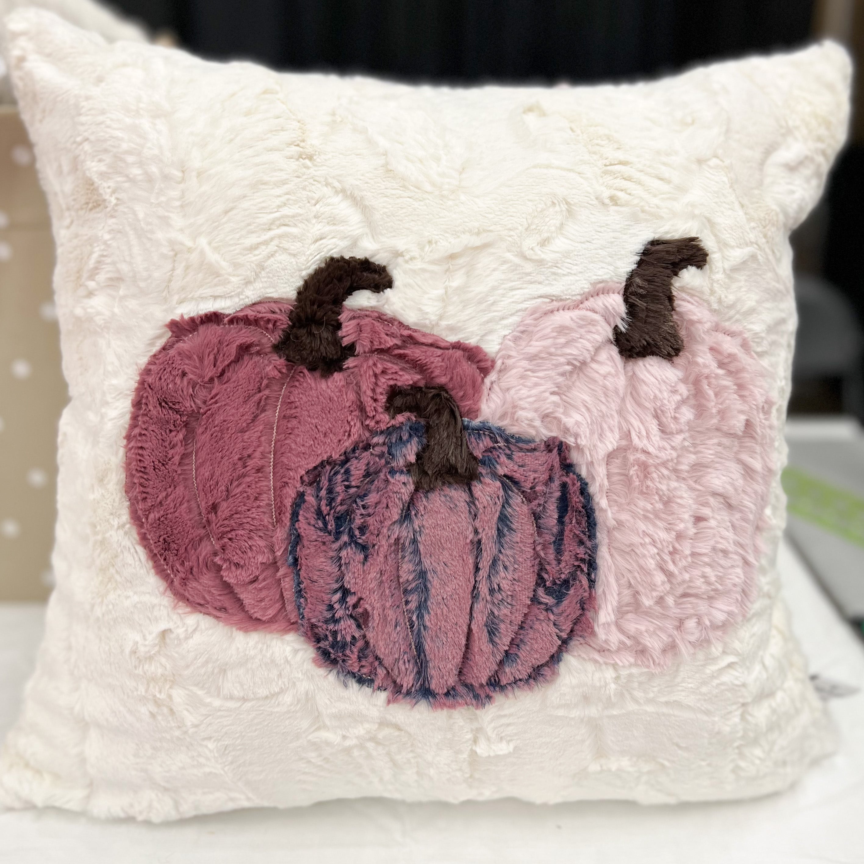 LE Custom Pumpkins Applique Pillow Cover