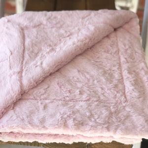 Easy Order La Vie En Rose Pink Luxe Snuggle Blanket