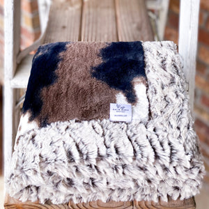 RTS Mud Pie Pony & Frosted Brown Zigzag Luxe Blanket