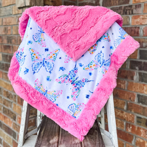 Easy Order Mariposa Luxe Snuggle Blanket