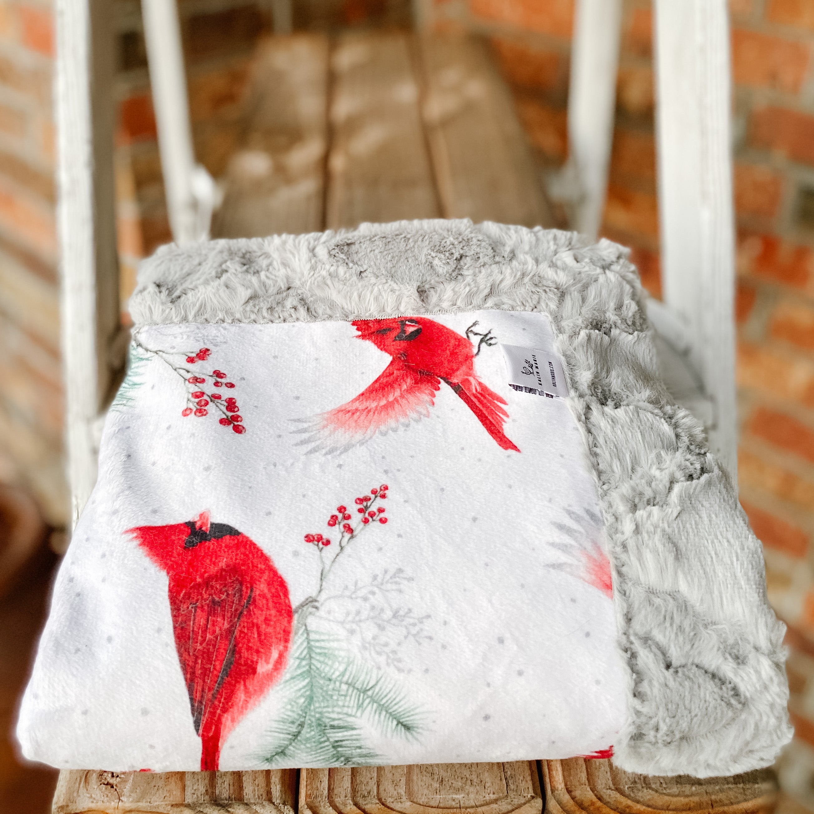 Easy Order Cardinal Flight Luxe Snuggle Blanket