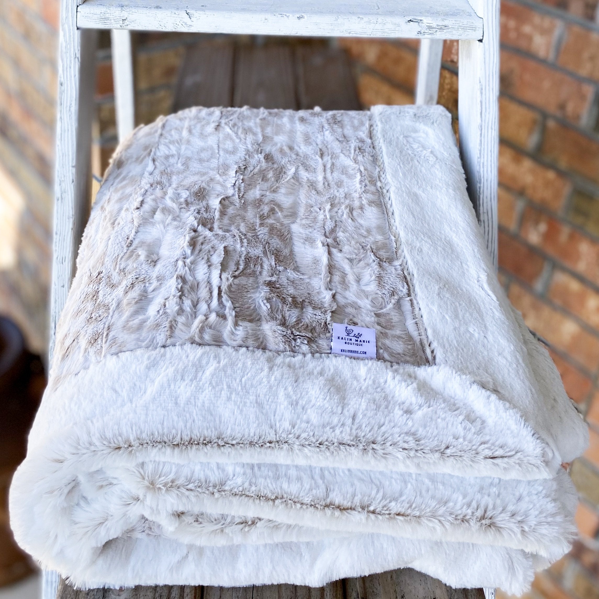 Easy Order Jaguar Quartz & Sand Frost Double Luxe Blanket