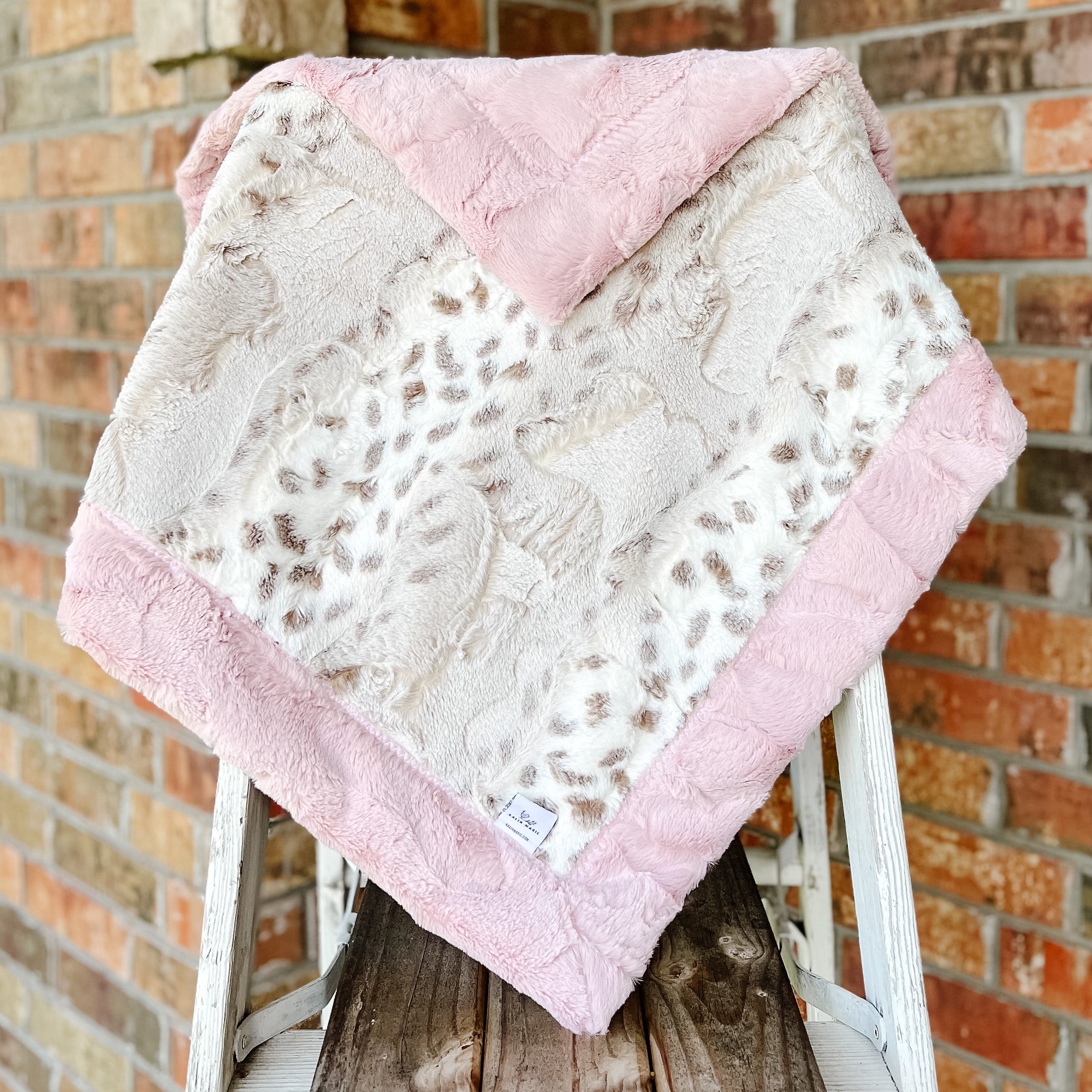 Easy Order Arctic Lynx & Rosewater Hide Double Luxe Blanket
