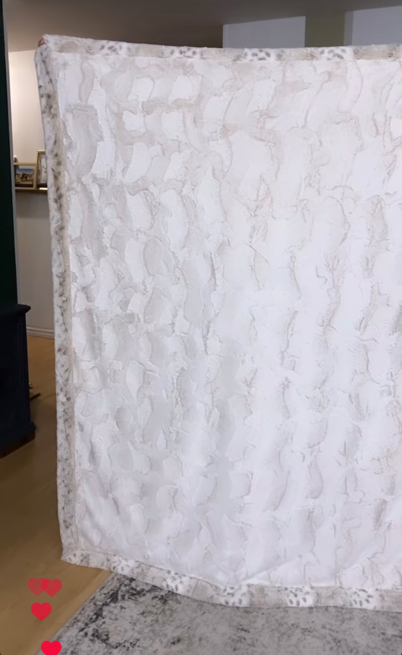 Camel Frosted Hide & Frosted Arctic Lynx Double Luxe Blanket