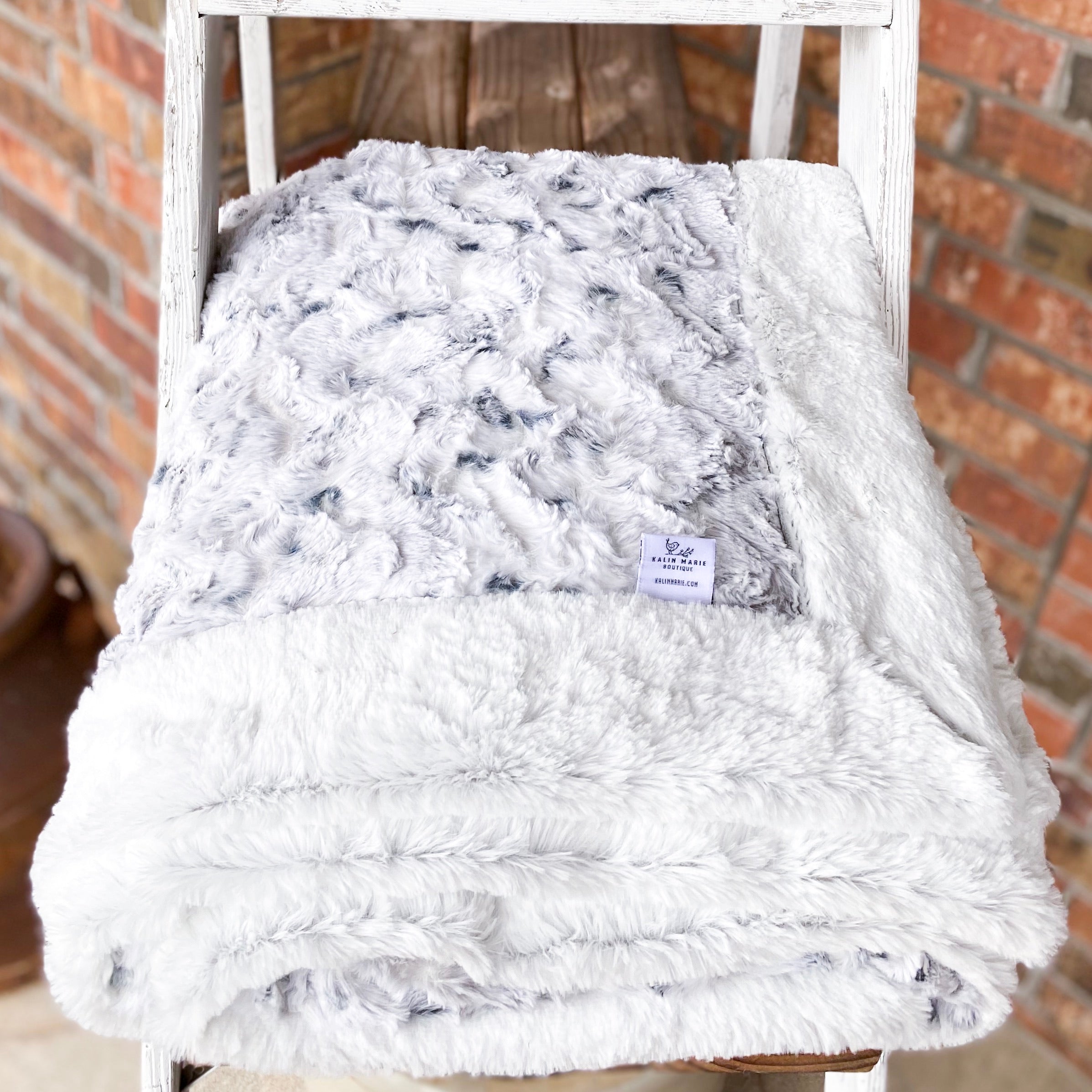RTS Snowy Owl Alloy & Silver Frost Luxe Blanket