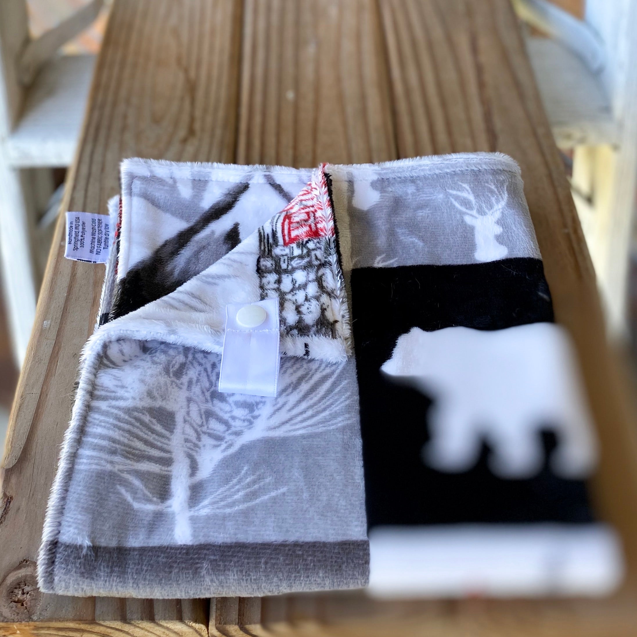 RTS Cabin Quilt Scarlet Loveys