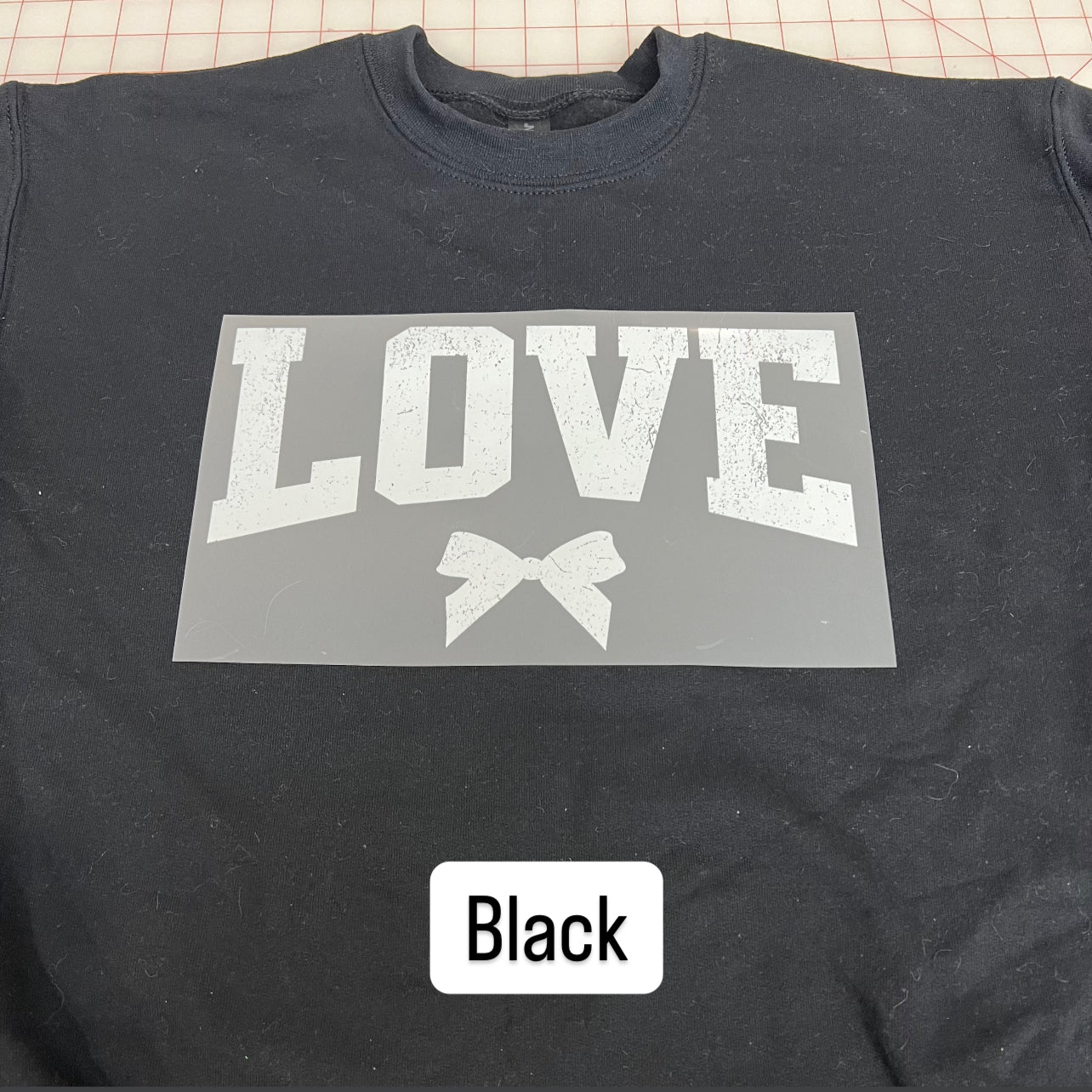 NEW! LE LOVE w/ Bow Heat Transfer Crewneck Sweatshirt