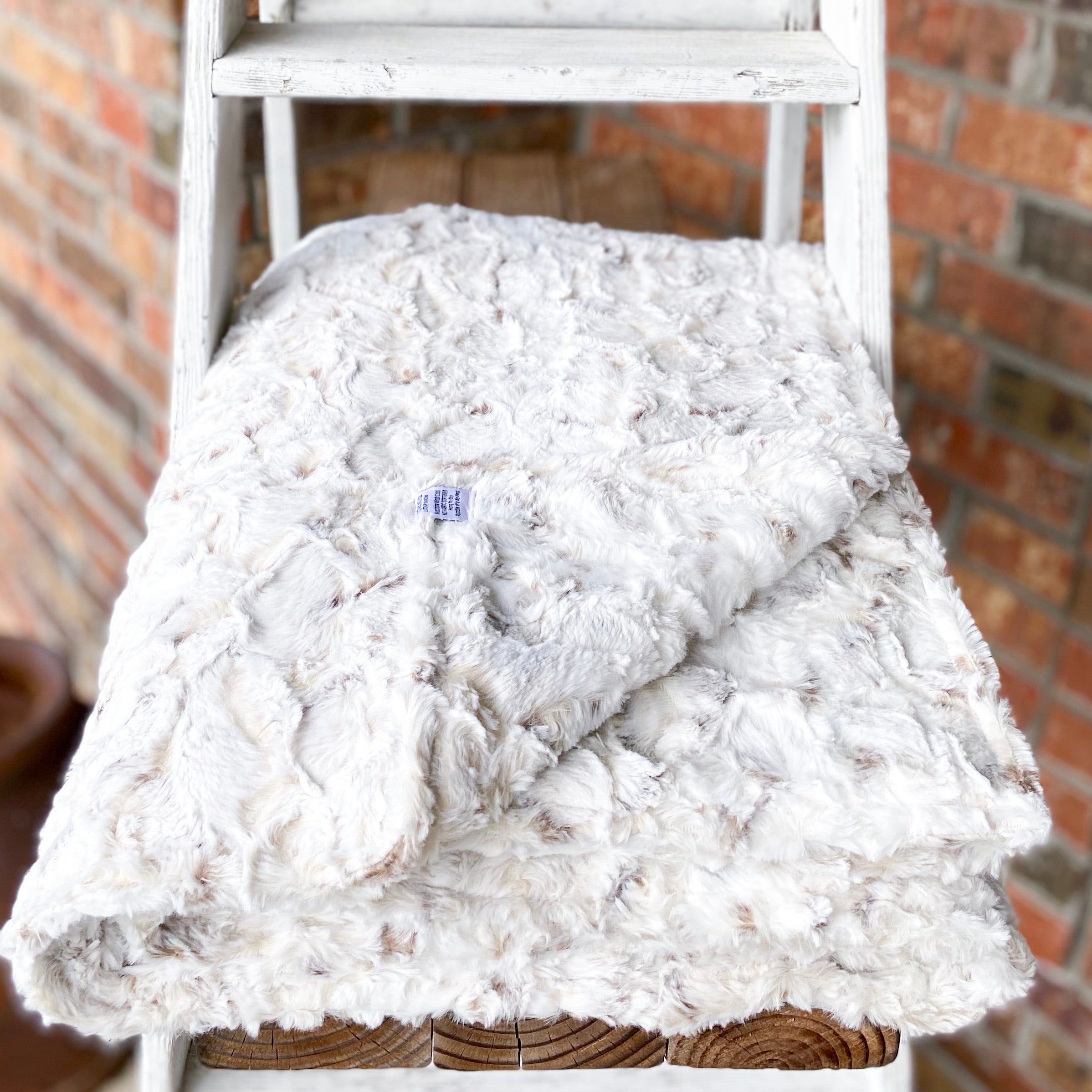 RTS Double Snowy Owl Natural Luxe Blanket