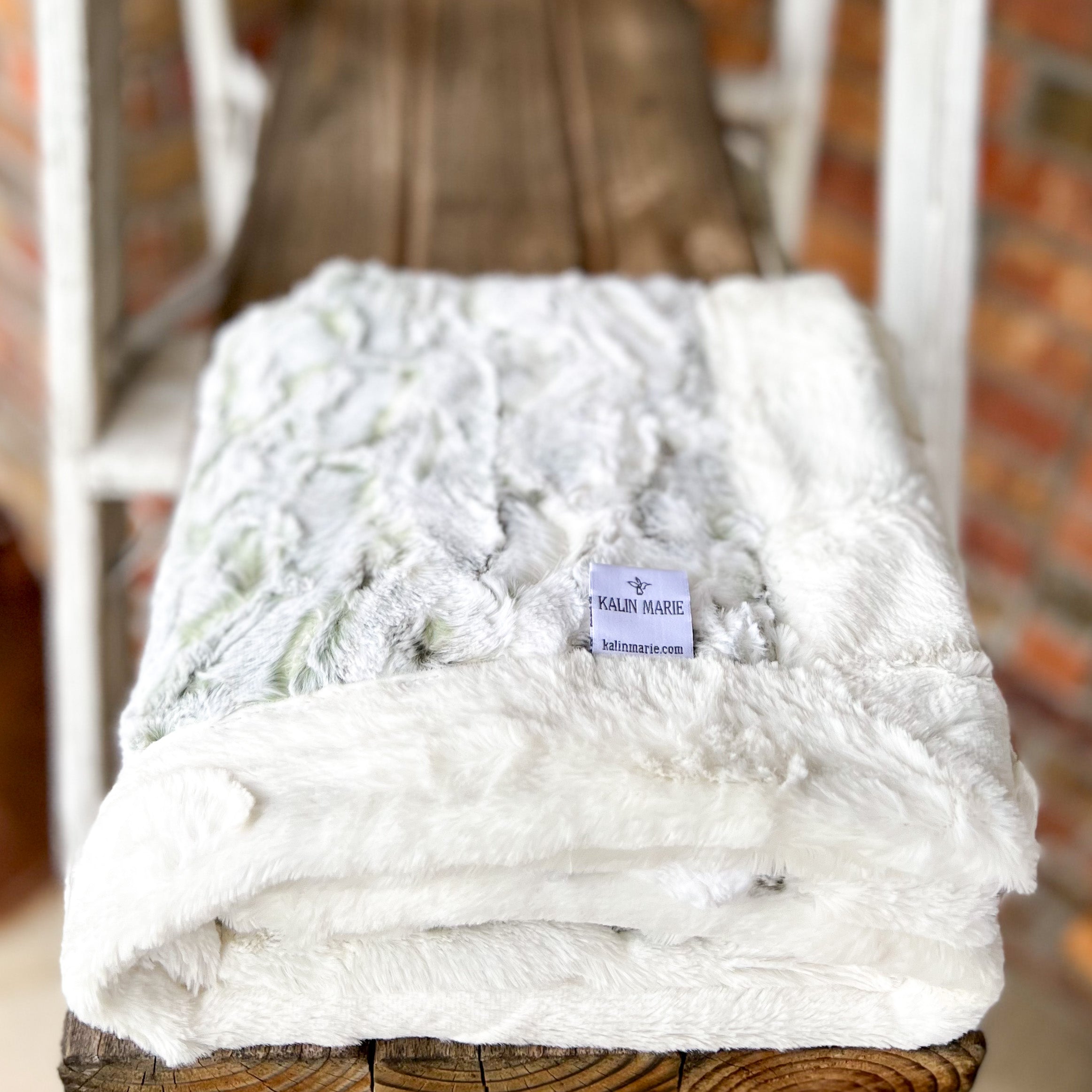 RTS Snowy Owl Basil & Natural Hide Luxe Blanket