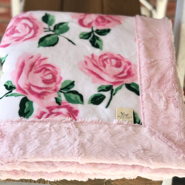 Easy Order La Vie En Rose Pink Luxe Snuggle Blanket
