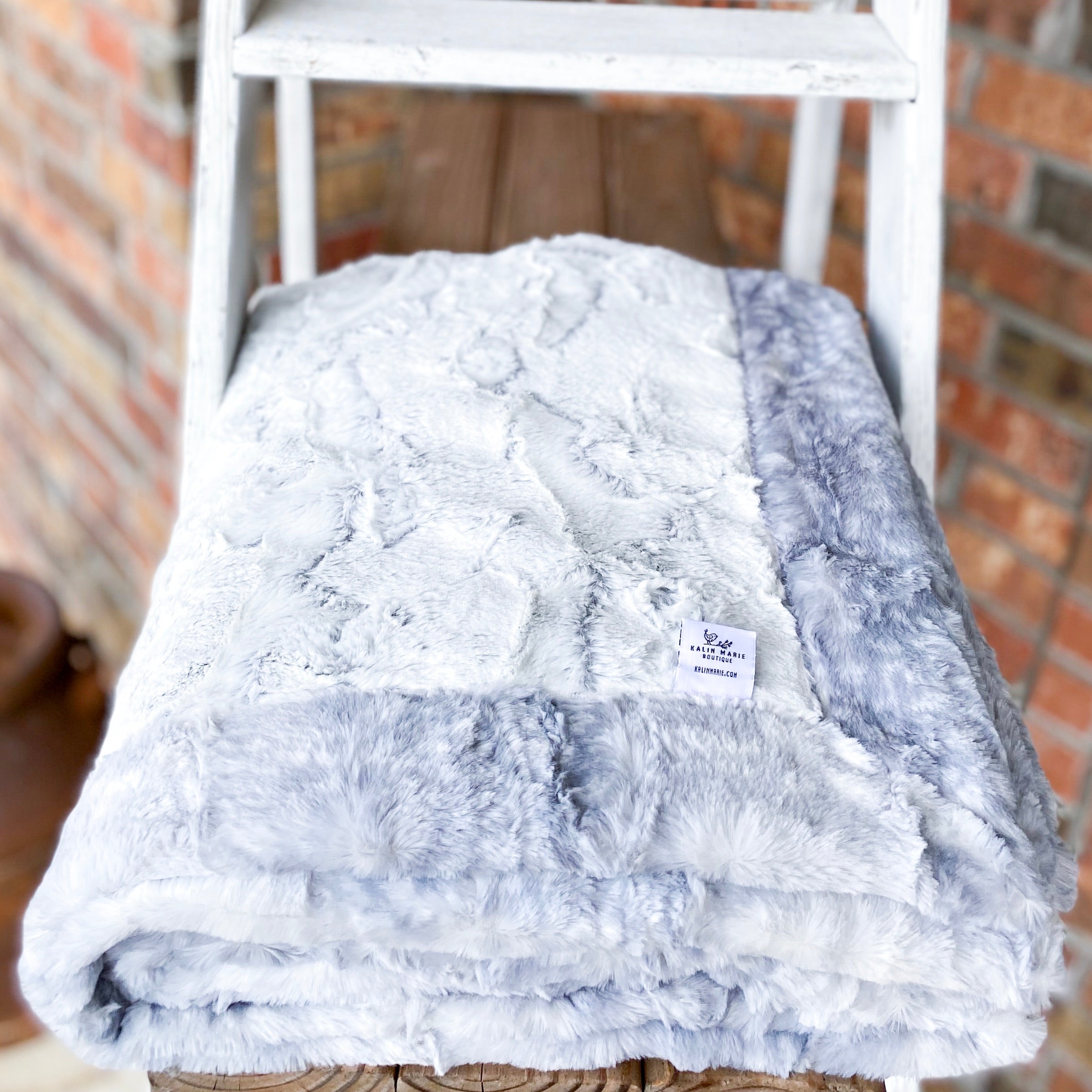 Easy Order Alloy Frosted Hide & Silver Fawn Double Luxe Blanket