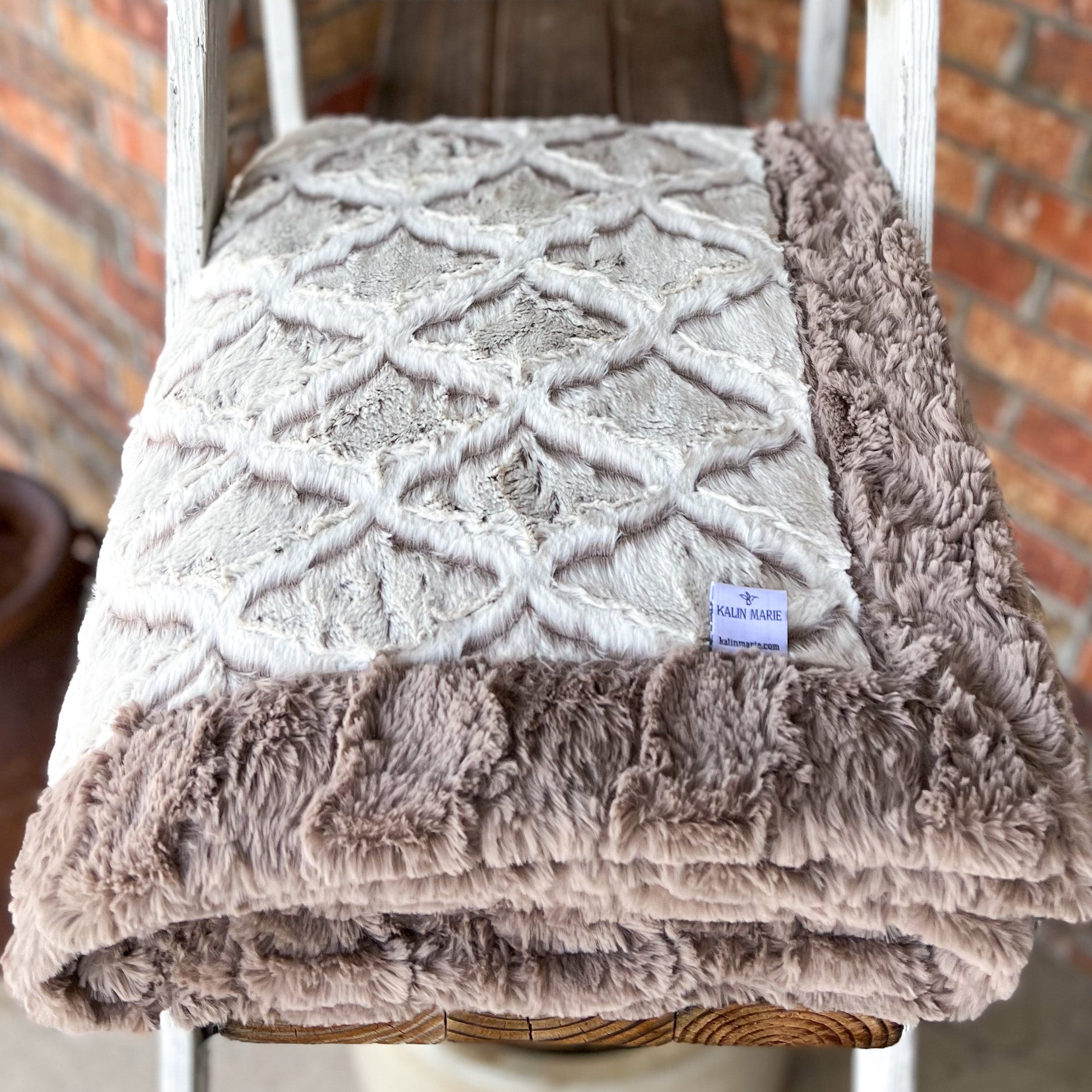 RTS Natural Taupe Frosted Lattice Luxe Blanket